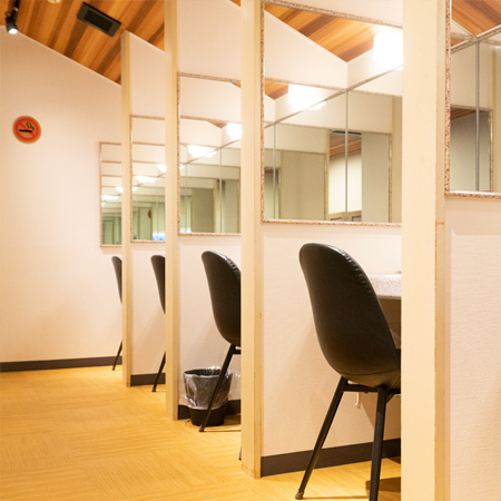 女性専用パウダールーム