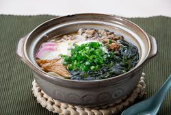 道後さや温泉ゆららのお食事処 鍋焼きうどん